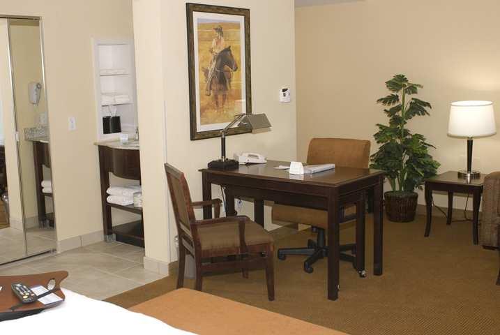 Hampton & 3* Altus